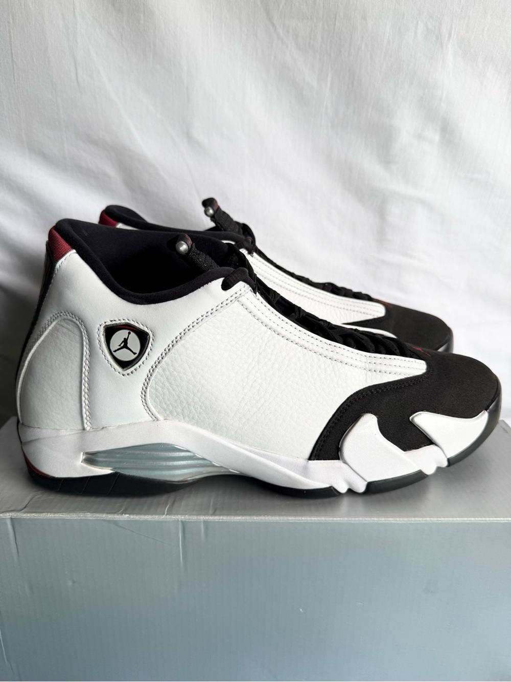 AUTHENTIC Jordan 14 Retro Black Toe size 11.5 487471-160 2024 PRE-OWNED